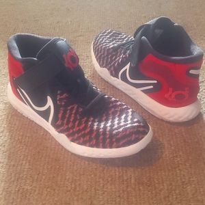 Nike kd trey 5 vii basketball shoes size 3y boys